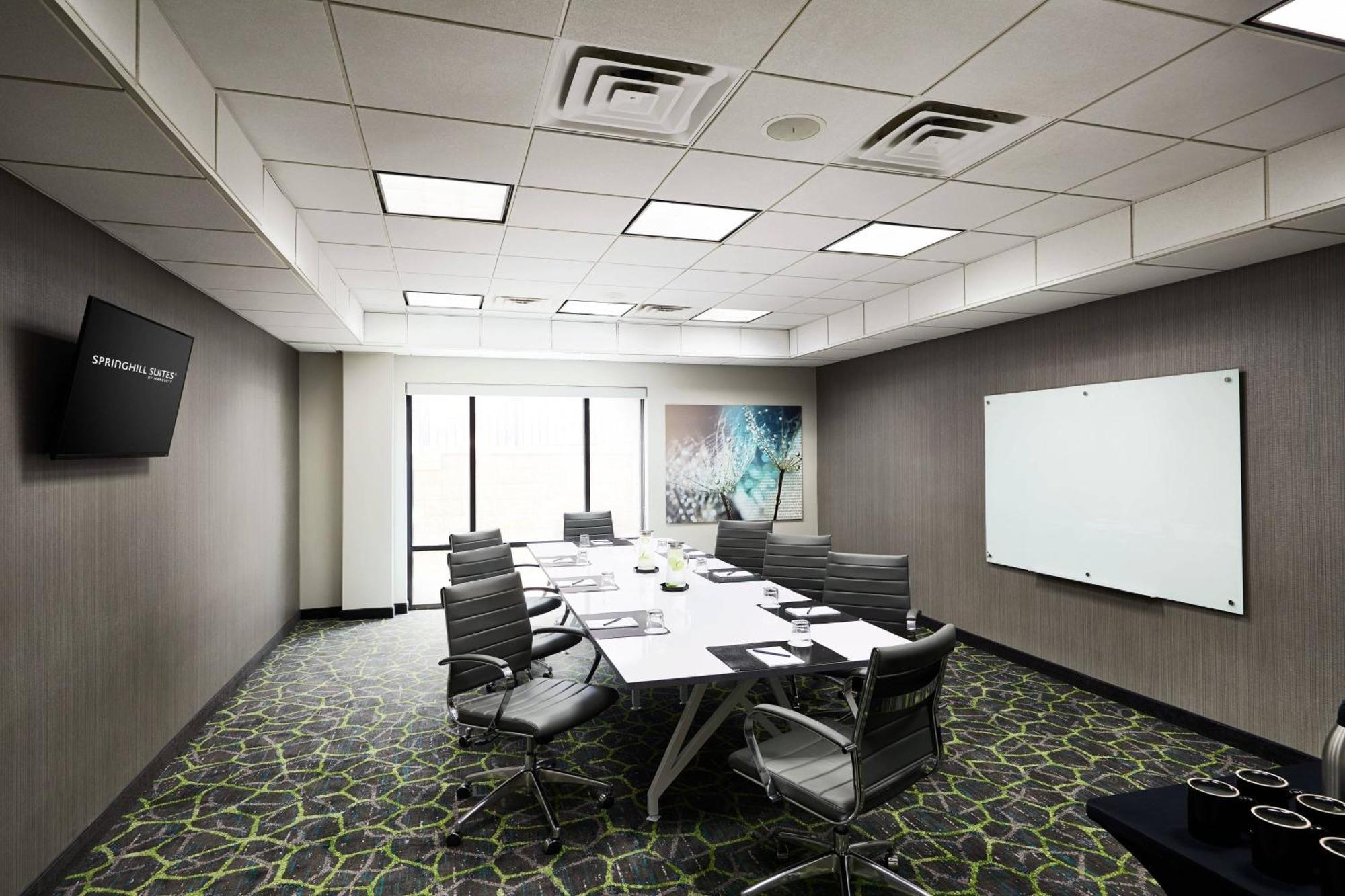 Springhill Suites St. Louis Brentwood Bagian luar foto