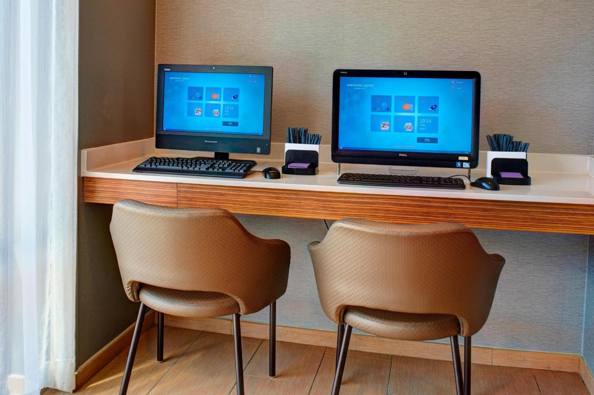 Springhill Suites St. Louis Brentwood Bagian luar foto