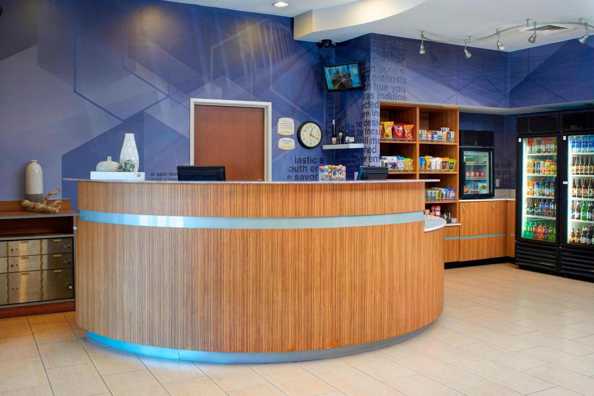 Springhill Suites St. Louis Brentwood Bagian luar foto