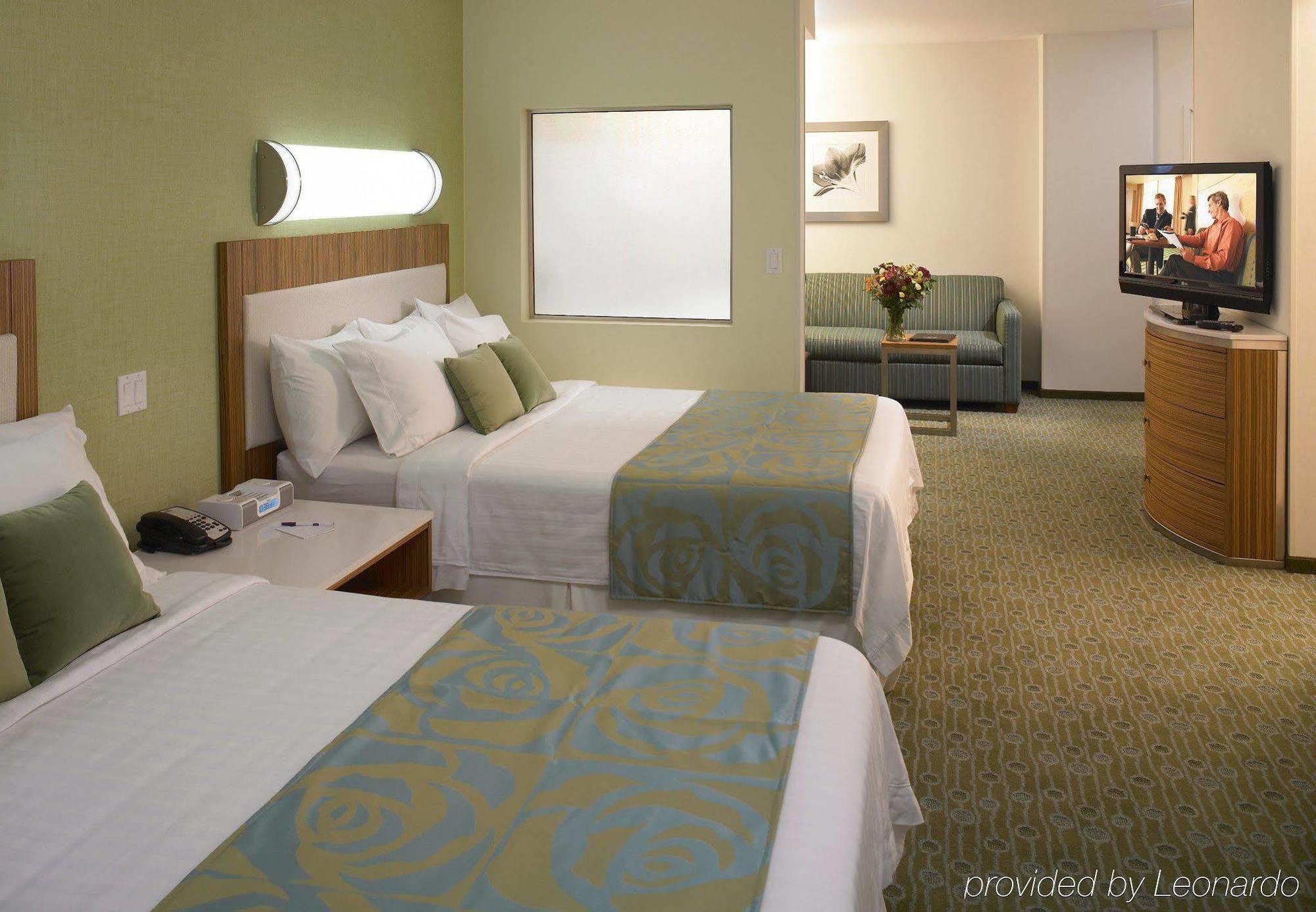 Springhill Suites St. Louis Brentwood Bagian luar foto