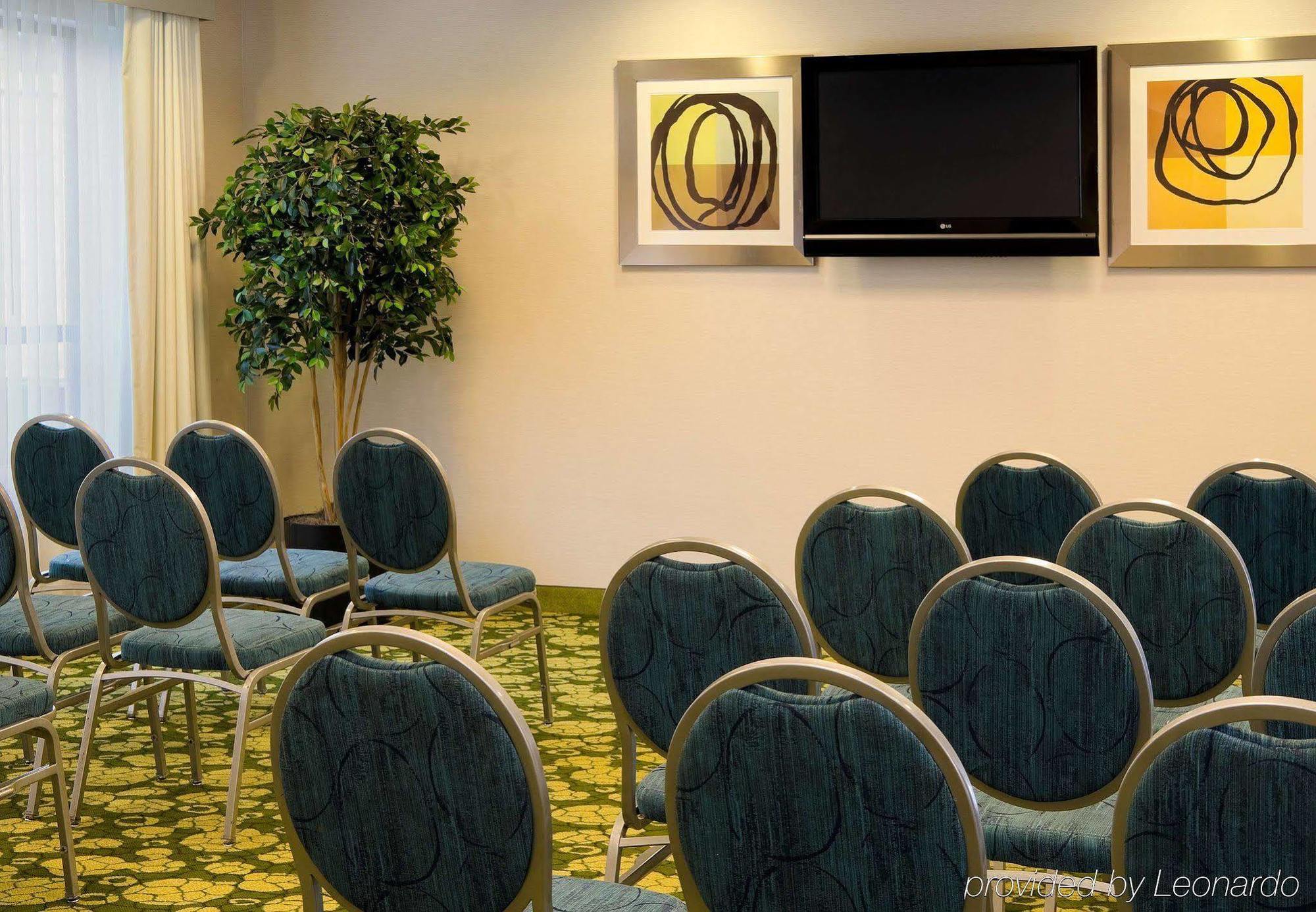 Springhill Suites St. Louis Brentwood Bagian luar foto